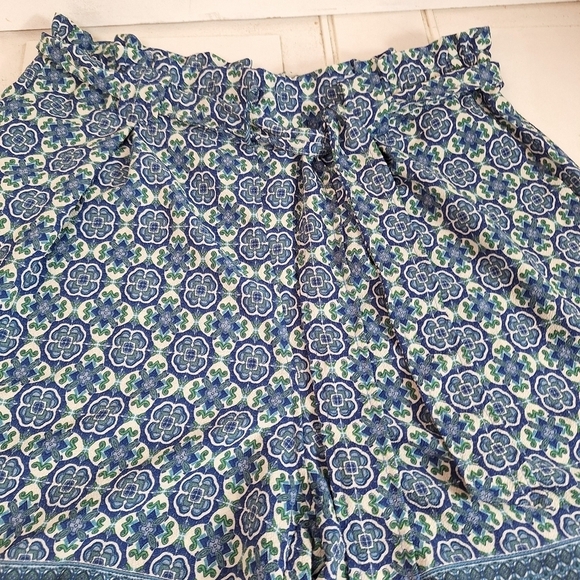 NWT Max Studio Shorts Paperbag Waist & Belt  Blue & White Lightweight XLarge - Picture 9 of 11